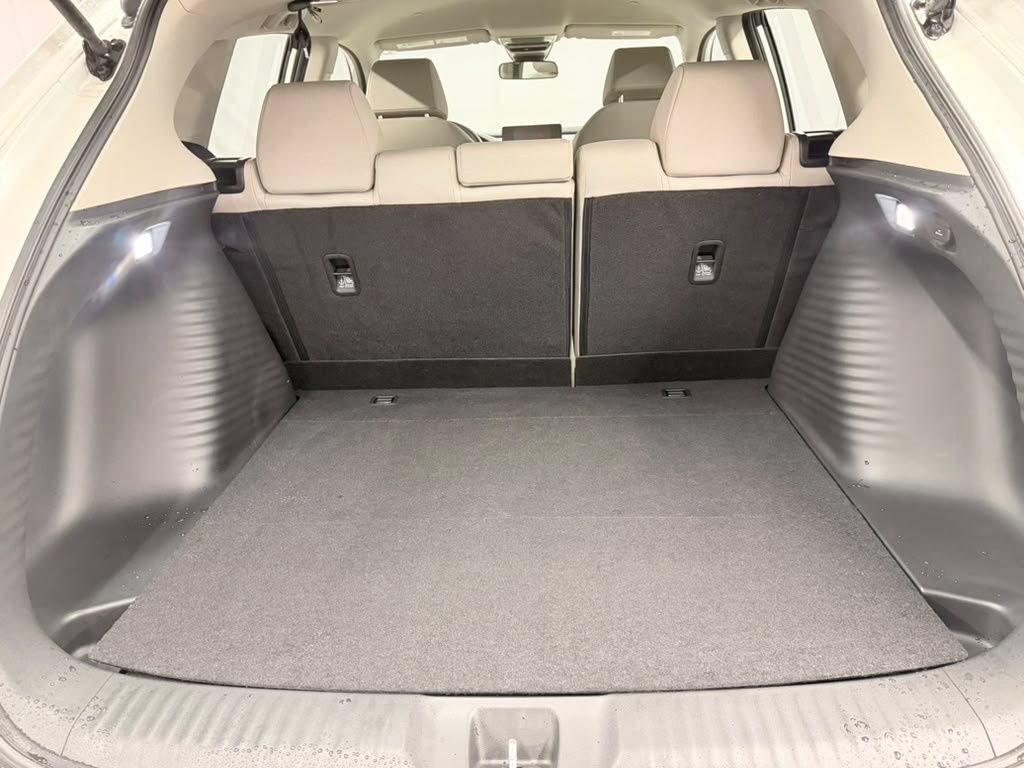 Certified 2025 Honda HR-V LX image 13