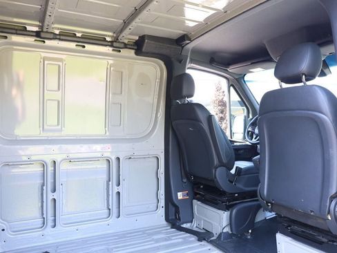 Used 2024 Mercedes-Benz Sprinter 2500 image 23