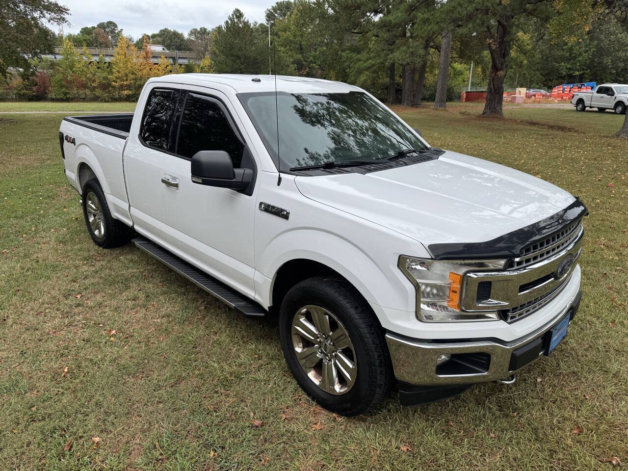 Used 2018 Ford F150 XLT w/ Equipment Group 302A Luxury AWD/4WD image 4