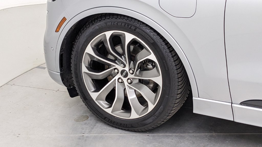Used 2023 Lincoln Aviator Grand Touring w/ Equipment Group 301A AWD/4WD image 5