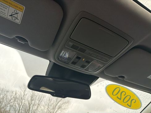 Used 2020 Honda CR-V Touring image 14