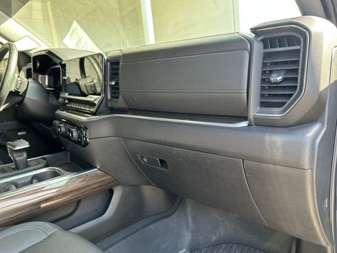 Used 2024 Chevrolet Silverado 1500 RST image 15