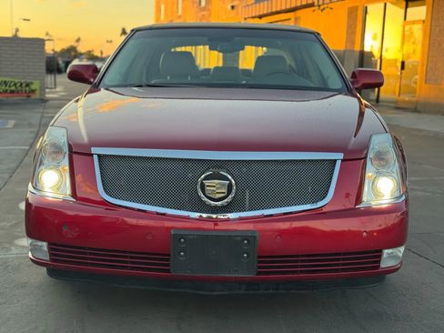 Used 2006 Cadillac DTS image 2
