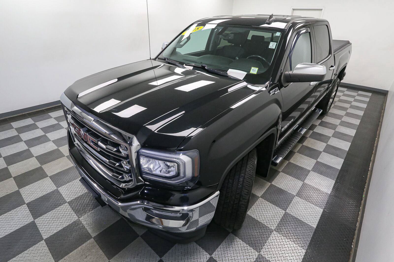 Used 2018 GMC Sierra 1500 SLT w/ SLT Premium Package AWD/4WD image 6