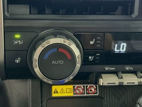 Used 2025 Toyota 4Runner TRD Off-Road Premium AWD/4WD image 14