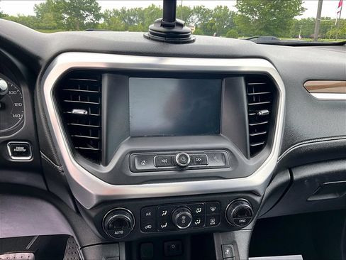 Used 2018 GMC Acadia SLE AWD/4WD image 30
