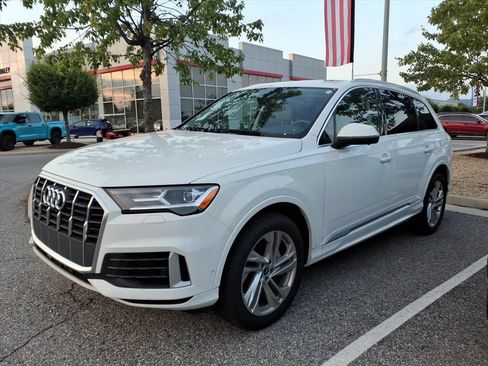 Used 2021 Audi Q7 3.0T Premium Plus w/ Premium Plus Package AWD/4WD image 4