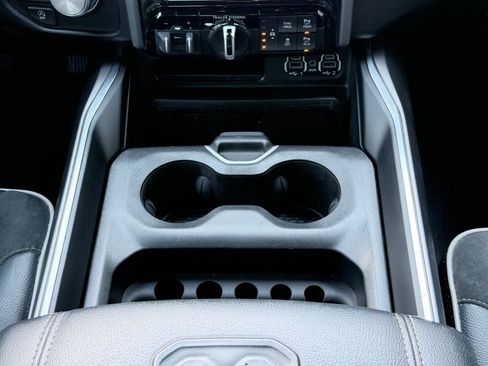Used 2023 RAM 1500 Laramie AWD/4WD image 21