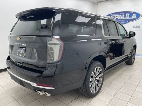 New 2026 Chevrolet Suburban High Country AWD/4WD image 23