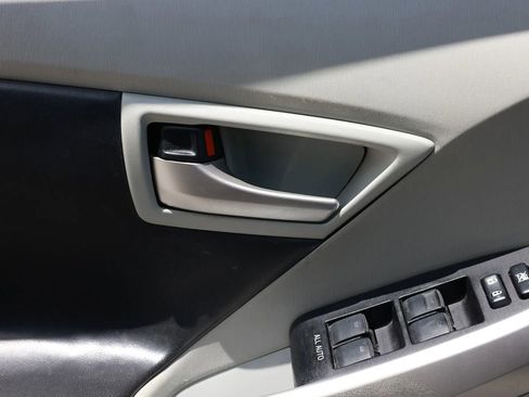 Used 2012 Toyota Prius Two FWD image 41