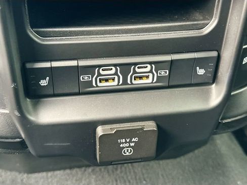 Used 2022 RAM 3500 Limited image 27