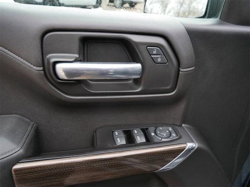 Used 2019 Chevrolet Silverado 1500 LT Trail Boss image 15