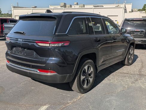 Used 2023 Jeep Grand Cherokee 4WD 4xe image 9
