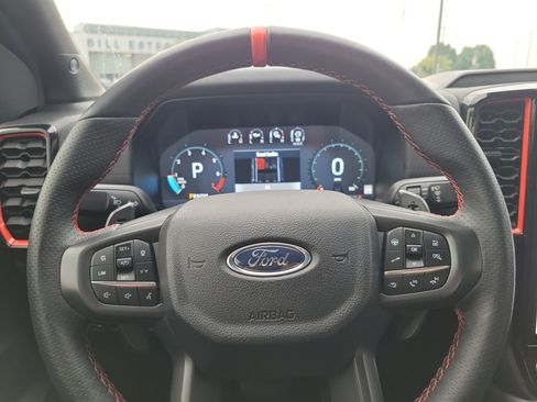 Used 2025 Ford Ranger Raptor AWD/4WD image 24