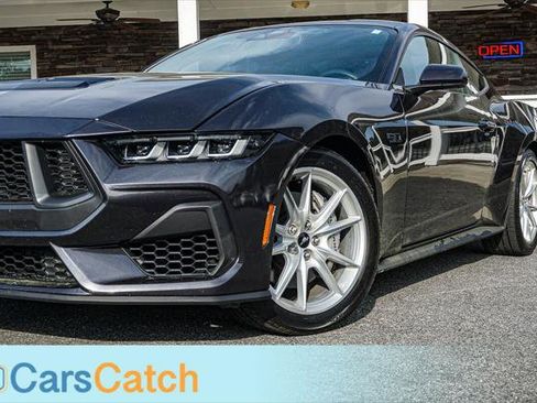 Used 2024 Ford Mustang GT Premium image 7