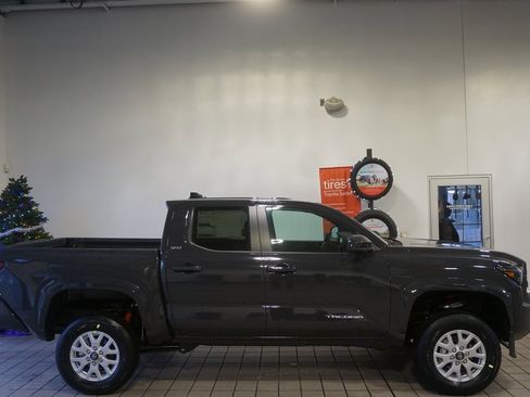 New 2026 Toyota Tacoma SR5 image 15