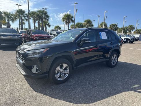 Used 2023 Toyota RAV4 XLE image 12