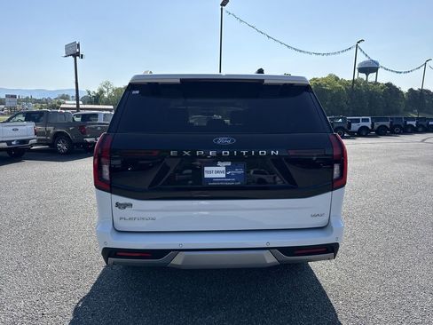 Used 2025 Ford Expedition Max Platinum AWD/4WD image 6