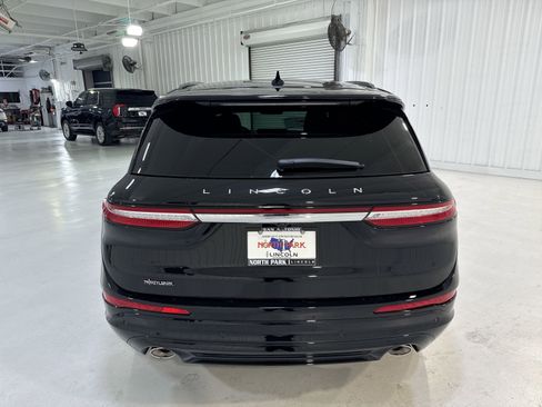 New 2026 Lincoln Corsair Reserve w/ Jet Appearance Package image 27