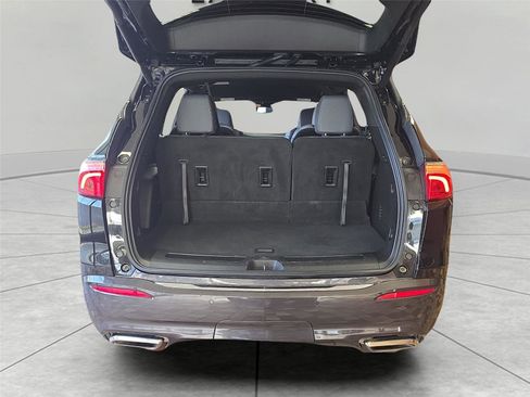 Used 2023 Buick Enclave Essence w/ LPO, Touring Package image 27