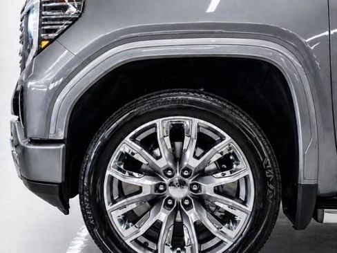 Used 2023 GMC Sierra 1500 Denali w/ Denali Reserve Package AWD/4WD image 12