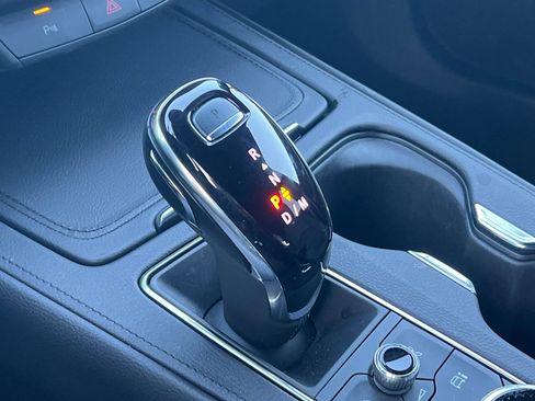 Certified 2025 Cadillac XT4 Premium Luxury image 34