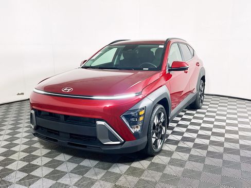 Used 2024 Hyundai Kona SEL w/ Convenience Package FWD image 7