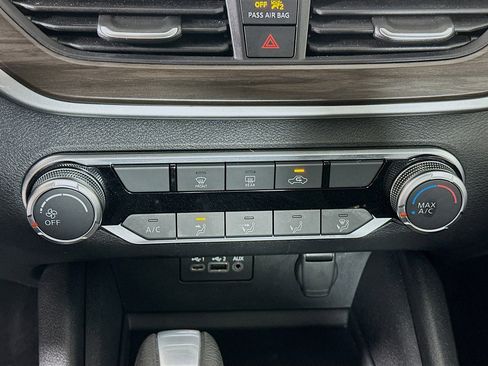 Used 2025 Nissan Altima 2.5 SV image 22