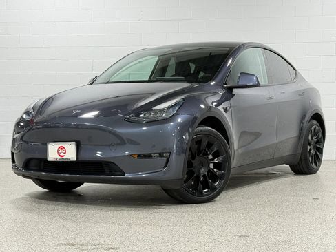Used 2021 Tesla Model Y Long Range image 2
