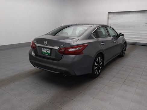 Used 2018 Nissan Altima 2.5 SL w/ 2.5 SL Technology Package FWD image 9