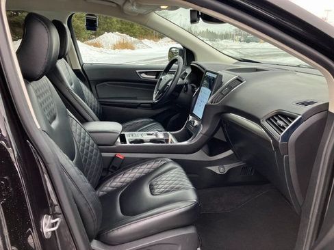 Used 2024 Ford Edge Titanium AWD/4WD image 17