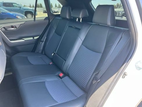 Used 2023 Toyota RAV4 XSE AWD/4WD image 15