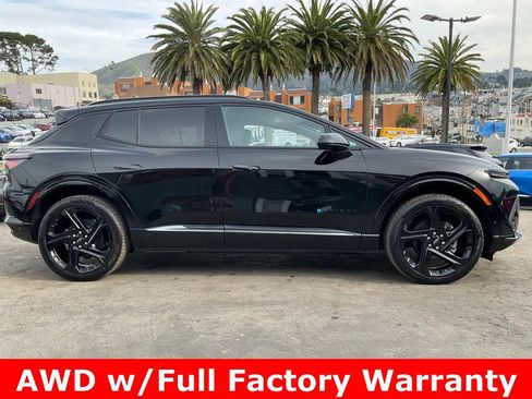 Used 2024 Chevrolet Equinox EV RS image 3