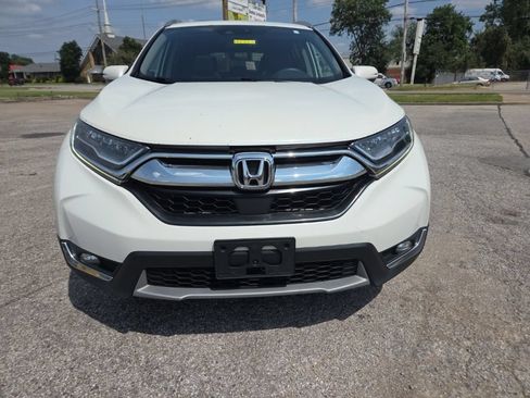 Used 2018 Honda CR-V Touring image 2