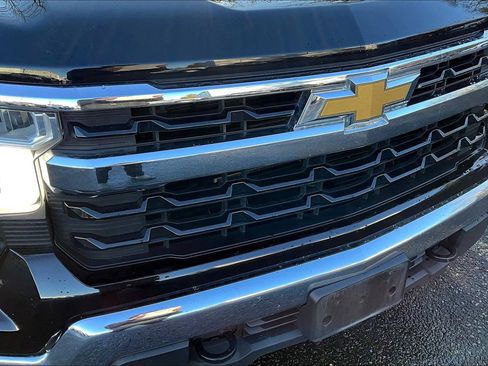 Used 2022 Chevrolet Silverado 1500 LT image 24