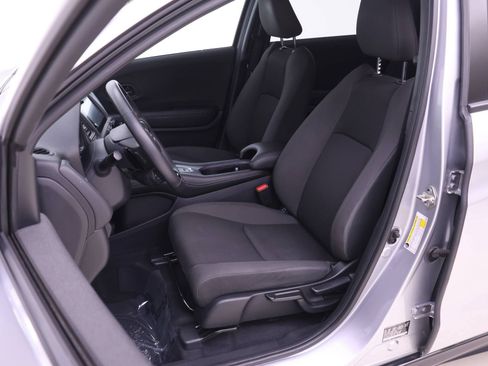 Used 2021 Honda HR-V Sport image 4