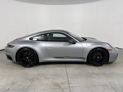 Certified 2024 Porsche 911 Carrera T image 8