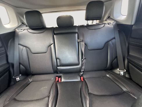 Used 2022 Jeep Compass Trailhawk w/ Sun and Sound Group AWD/4WD image 12