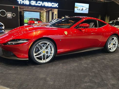 Used 2021 Ferrari Roma RWD image 1