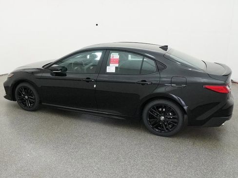New 2026 Toyota Camry SE FWD image 17
