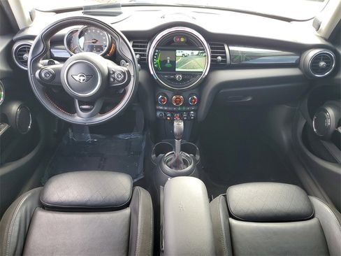 Used 2019 MINI Cooper S image 14