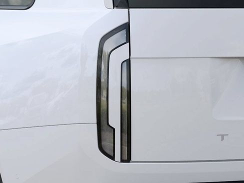 New 2027 Kia Telluride S w/ Towing Package AWD/4WD image 11