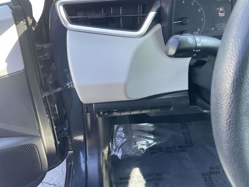 Used 2023 Toyota Corolla LE FWD image 30