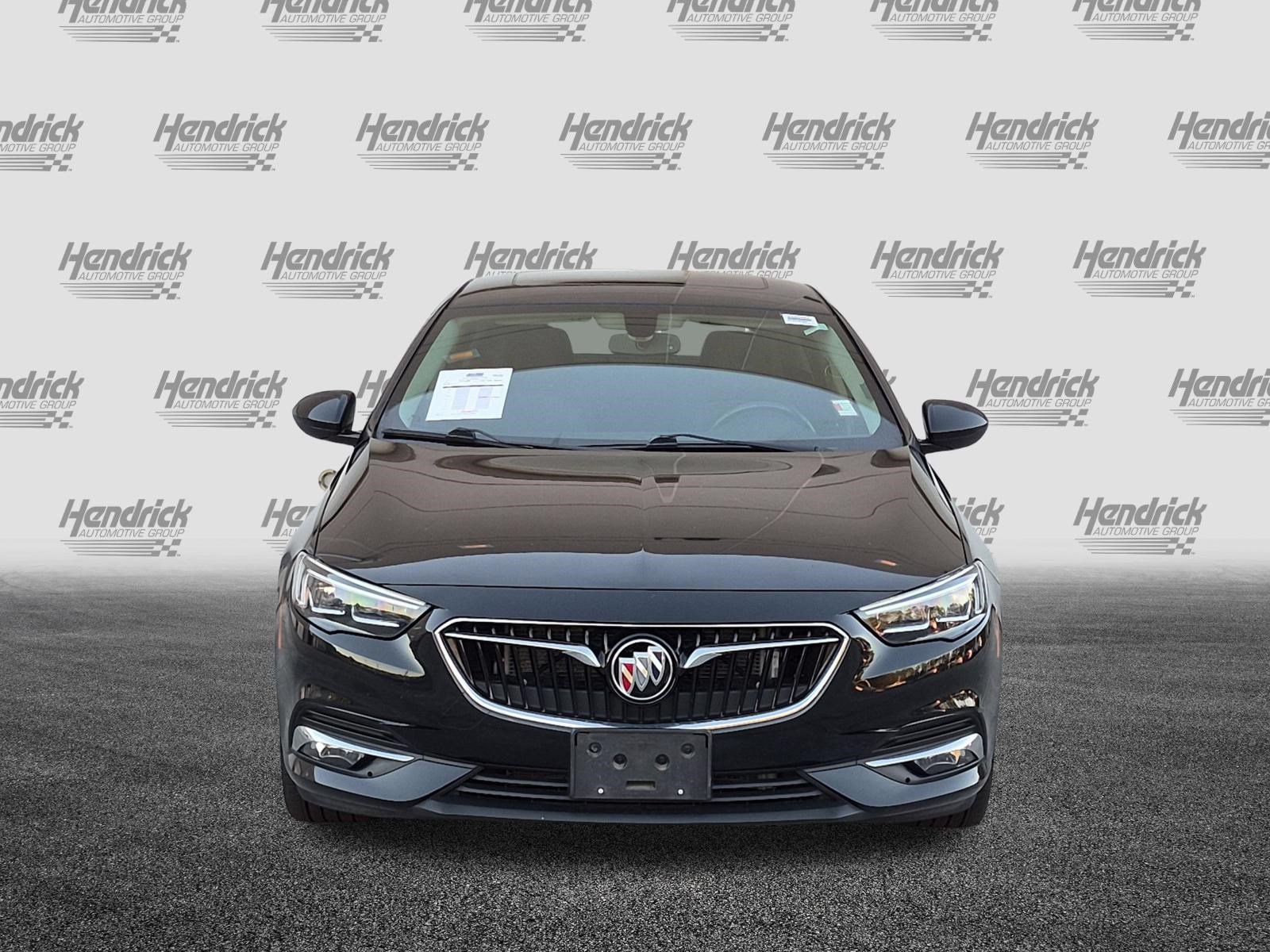 Used 2019 Buick Regal Essence w/ Driver Confidence Package I FWD image 3