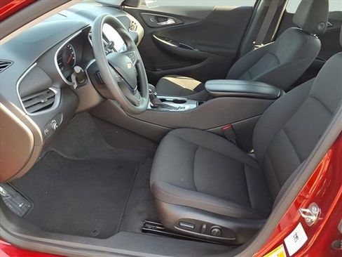 Used 2024 Chevrolet Malibu LT image 14