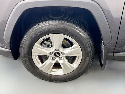 Used 2021 Toyota RAV4 XLE image 13