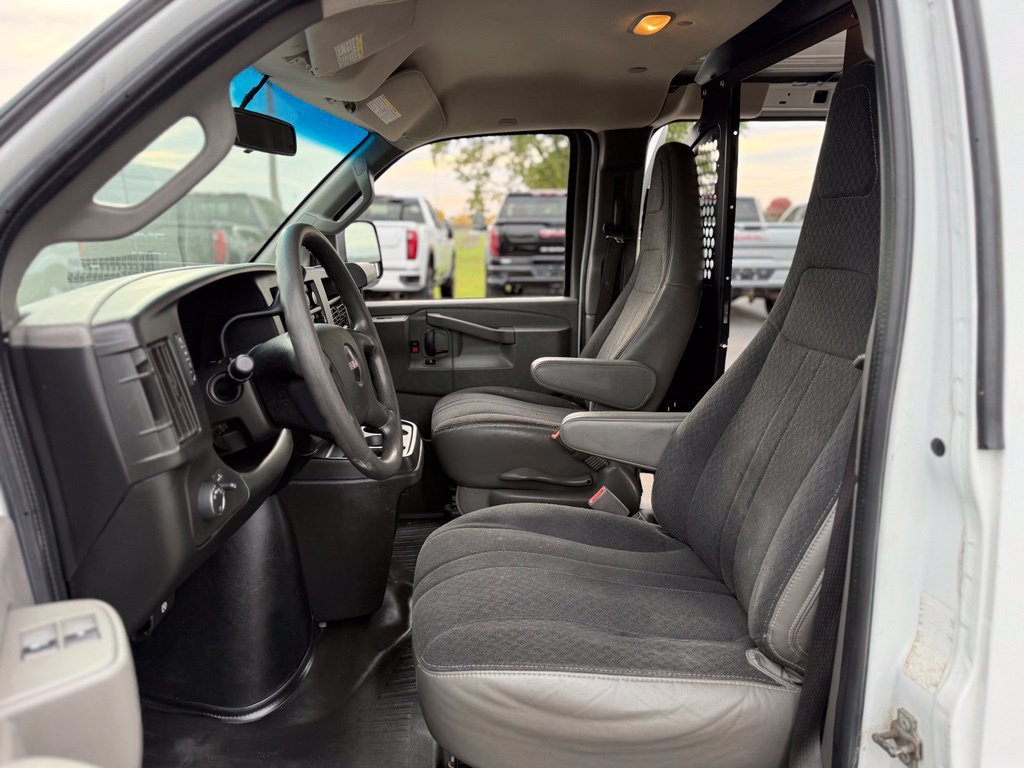 Used 2019 GMC Savana 2500 w/ Driver Convenience Package RWD image 5