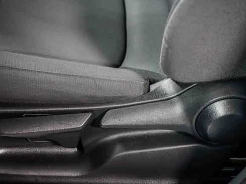 Certified 2022 Toyota Corolla Cross LE image 19