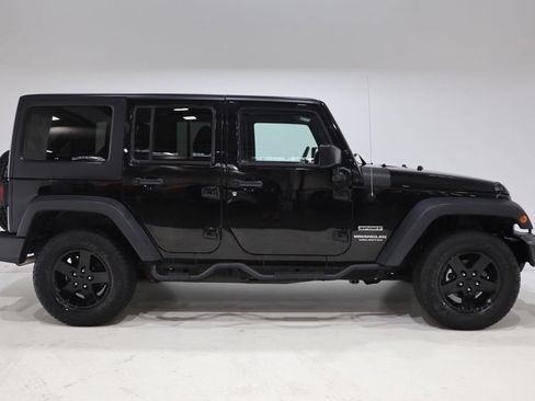 Used 2017 Jeep Wrangler Unlimited Sport w/ Quick Order Package 24S AWD/4WD image 8