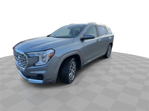 Certified 2024 GMC Terrain Denali w/ Denali Premium Package image 4